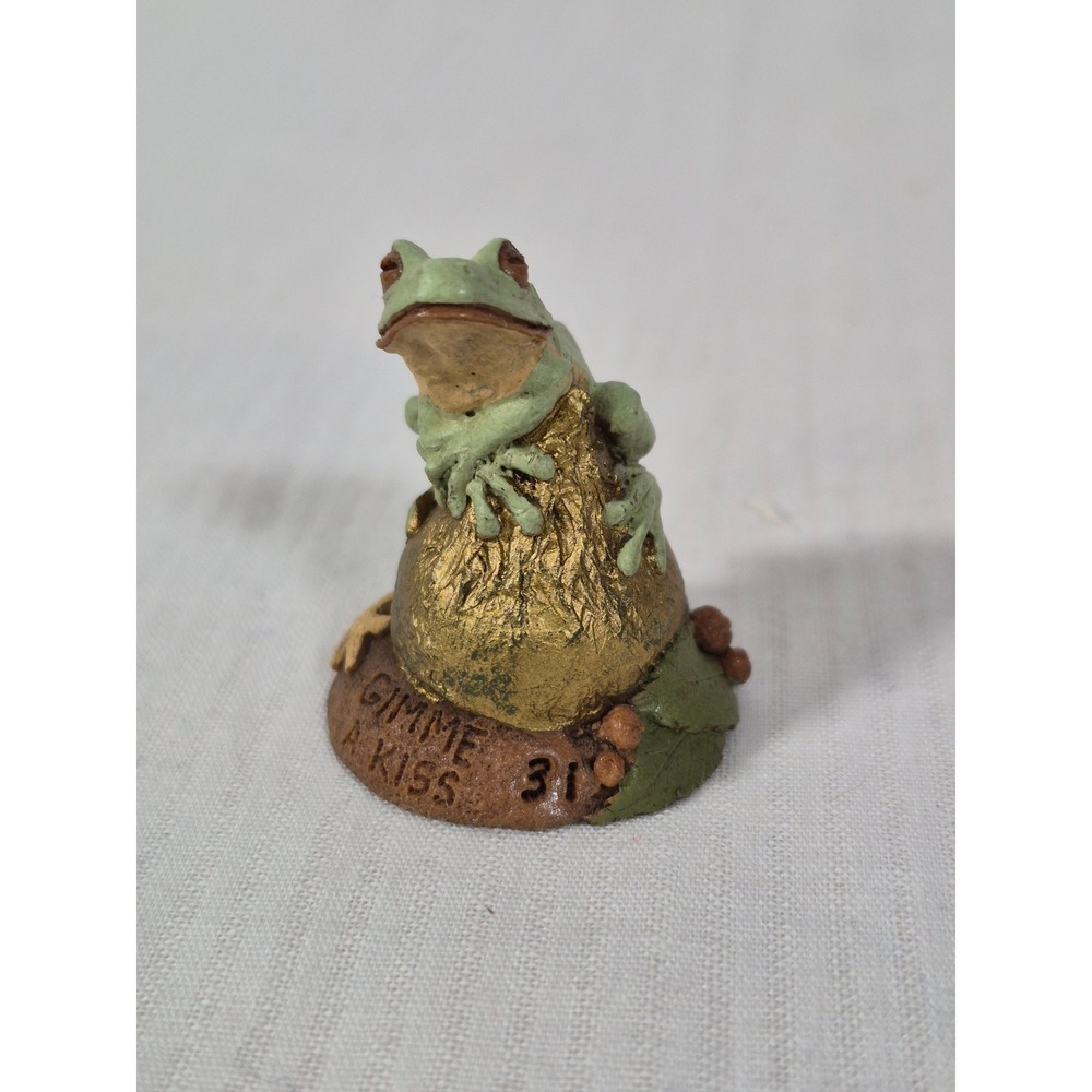 Tim Wolfe Charmers Gimme A Kiss Frog Figurine 11007 Vintage 1996 Resin Miniature